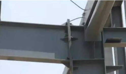 超聲波塑料焊接機鉚接結構的闡述